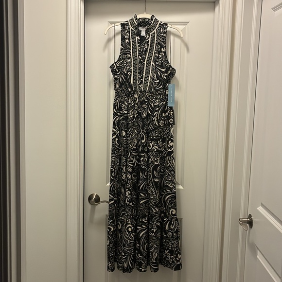 NWT Dress HAWAIIAN PAISLEY Crepe Split Ruffle Neck Maxi Dress Black Sleeveless - Picture 2 of 15